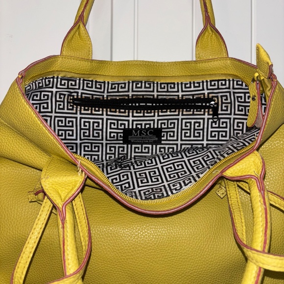 MSC yellow tote - Picture 2 of 3